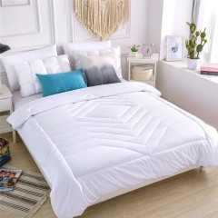 马克西姆 Jeanne珍妮健康保温温柔舒适被子 控湿恒温双人被 白色 1.8*2.0mMHT70